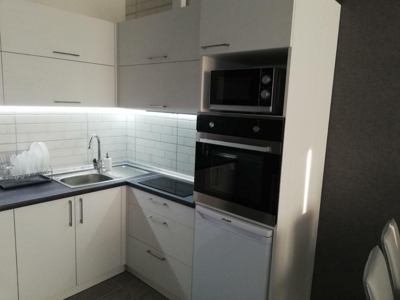 Greyapart Apartment Брест Екстериор снимка