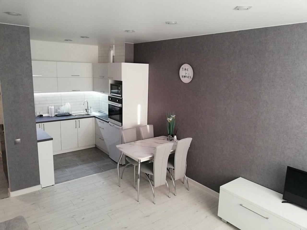 Greyapart Apartment Брест Екстериор снимка